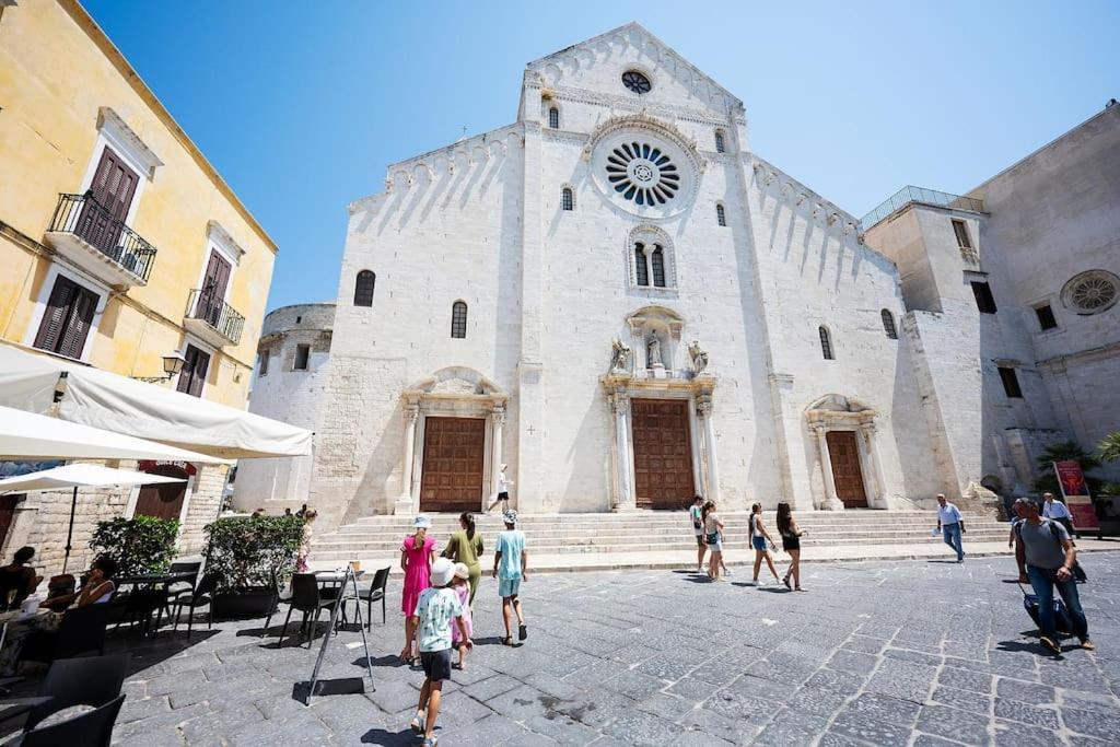 Lovely Maison In The Heart Of Bari Old Town Luaran gambar